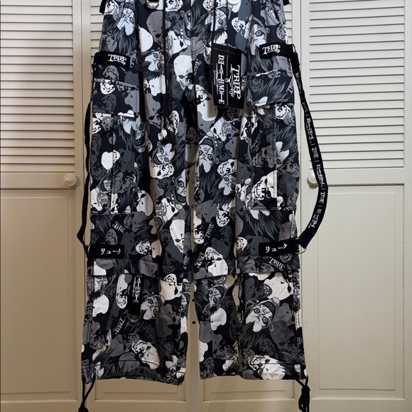 NWT Tripp NYC X Death Note UNISEX Ryuk Skull Camo Super Chain Pant Medium - Picture 7 of 15